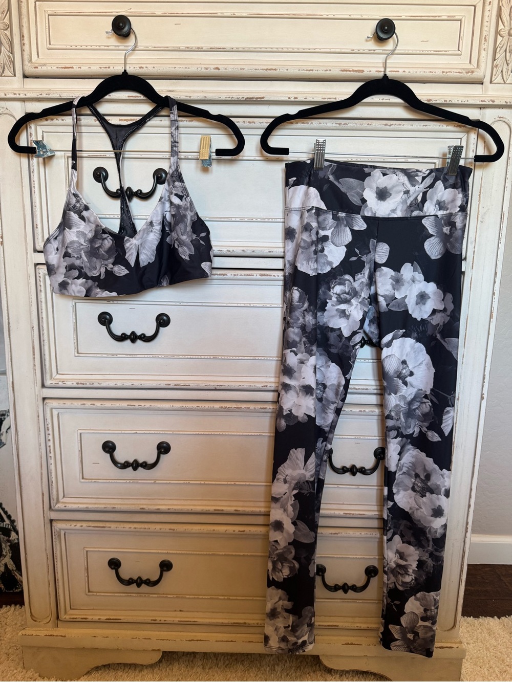 Floral Black & White Sports Bra and Leggings Set